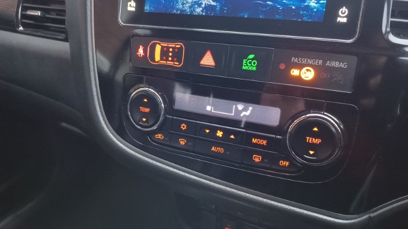 Mitsubishi Outlander Phev For Sale (11)